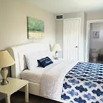Pasadena Suite With Private Entrance